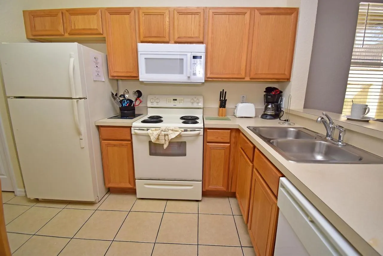 R632Lms-Casa De Flores Davenport United States